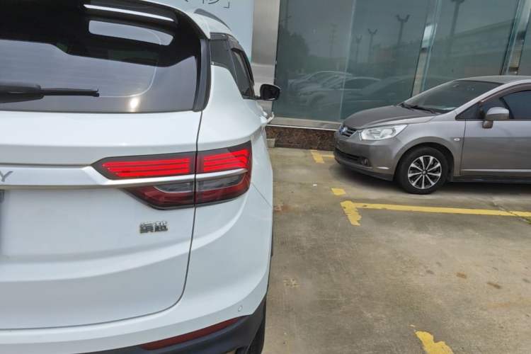 Used Geely Auto Coolray 2019 260T DCT Knight China V Standard Exterior 3
