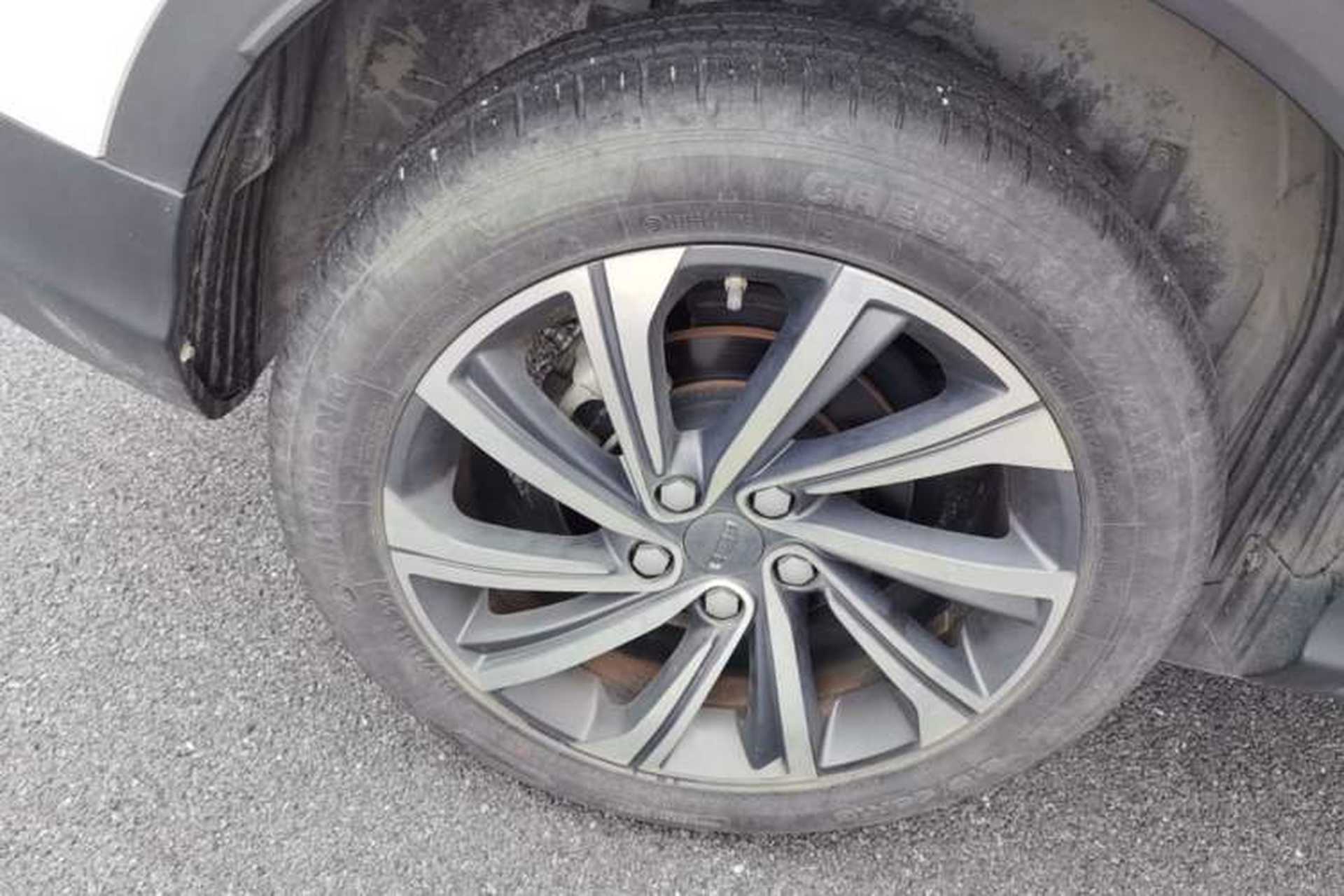 Used Geely Auto Coolray 2019 260T DCT Knight China VI Standard Exterior 3