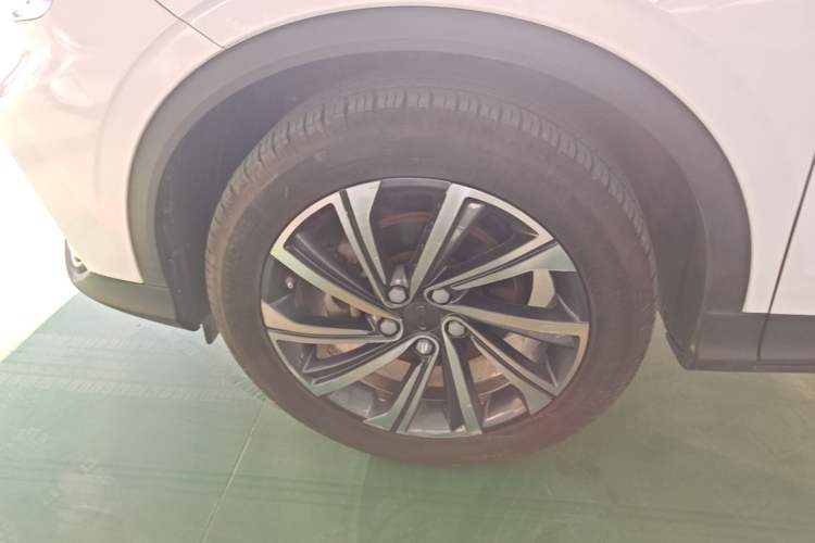 Used Geely Auto Coolray 2019 260T DCT Knight China VI Standard Exterior 4
