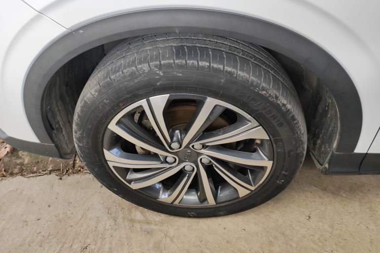 Used Geely Auto Coolray 2019 260T DCT Knight China VI Standard Exterior 4