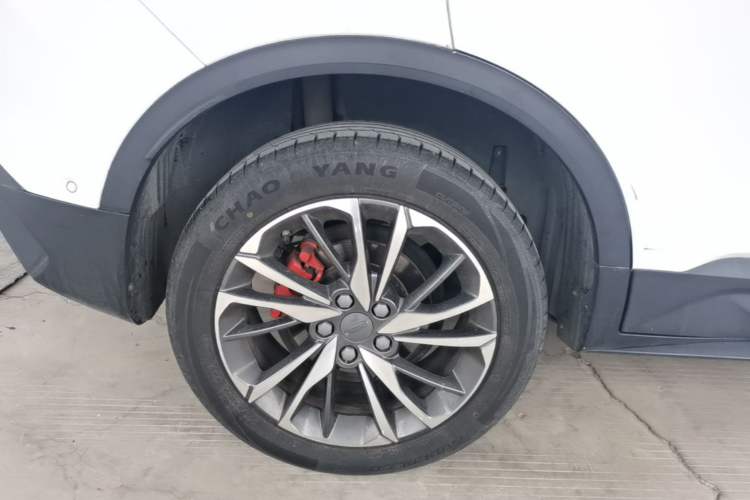 Used Geely Auto Coolray 2019 Sport Version 260T DCT Battle China VI Standard Exterior 5