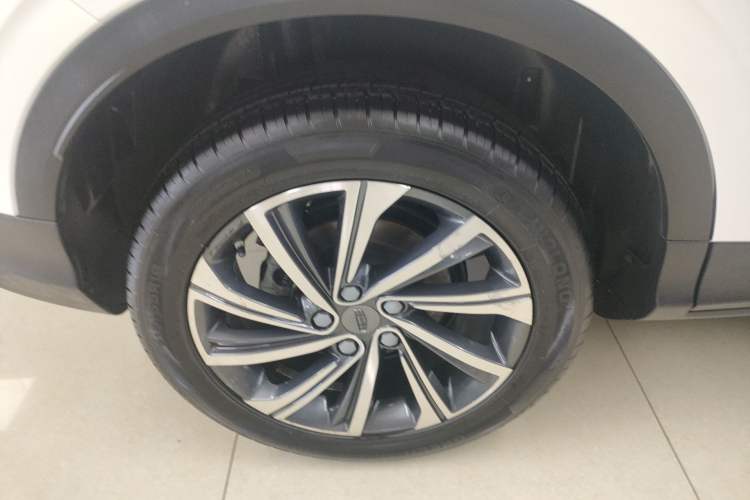 Used Geely Auto Coolray 2019 260T DCT Knight China VI Standard Exterior 5