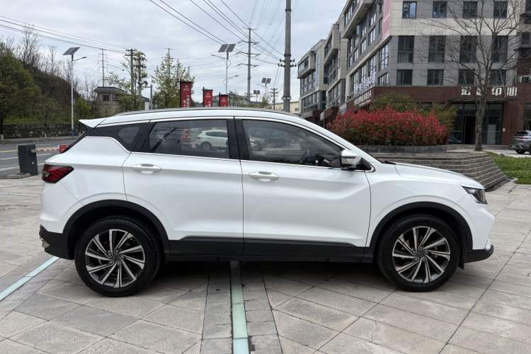 Used Geely Auto Coolray 2019 260T DCT Explorer China V Standard Exterior 9