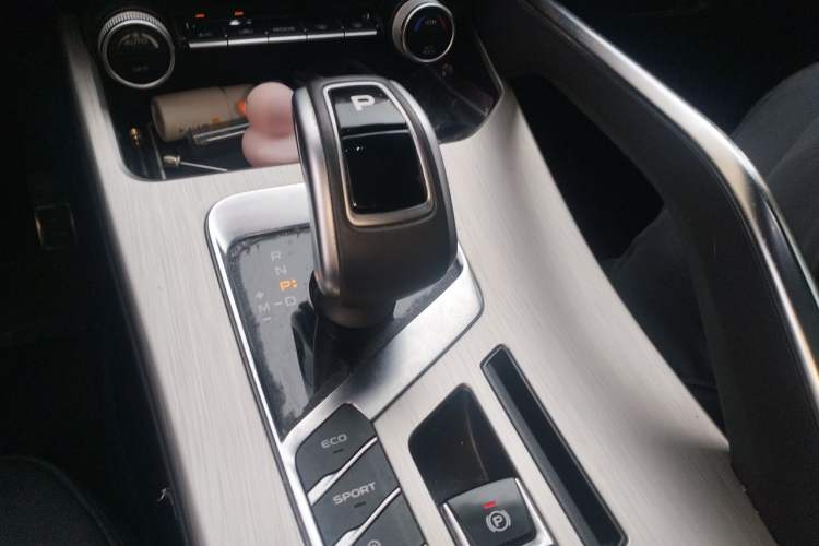 Used Geely Auto Coolray 2019 260T DCT Explorer China V Standard Gear Lever