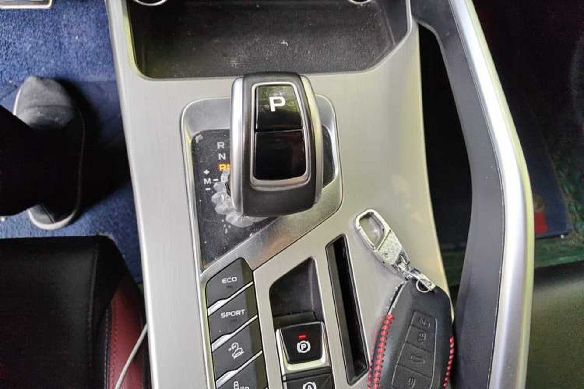 Used Geely Auto Coolray 2019 Sport Model 260T DCT Patrol China V Standard Gear Lever