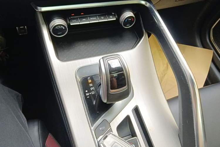 Used Geely Auto Coolray 2019 Sport Model 260T DCT Battle China V Standard Gear Lever
