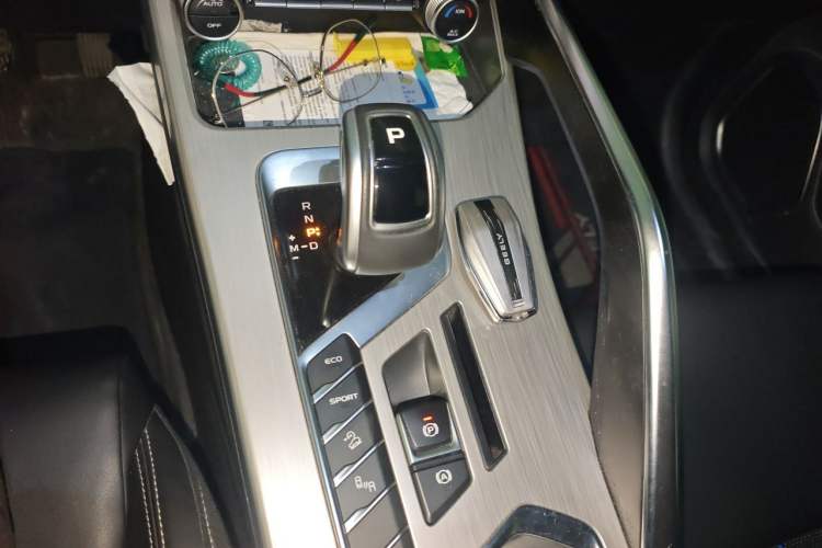 Used Geely Auto Coolray 2019 260T DCT Knight China V Standard Gear Lever