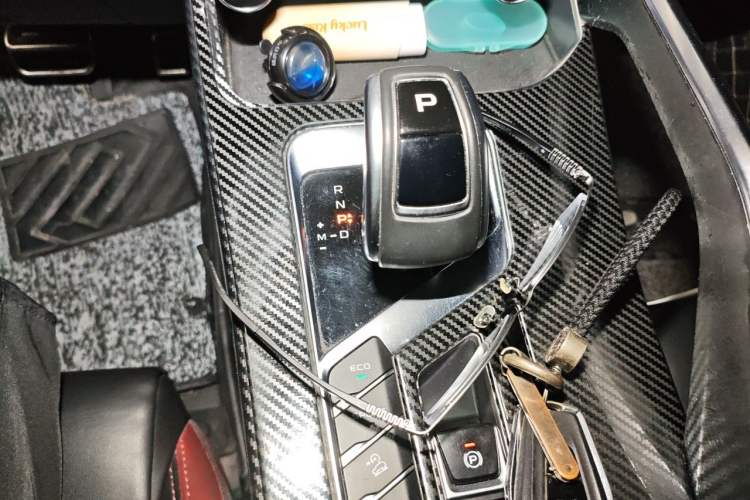 Used Geely Auto Coolray 2019 Sport Model 260T DCT Battle China V Standard Gear Lever
