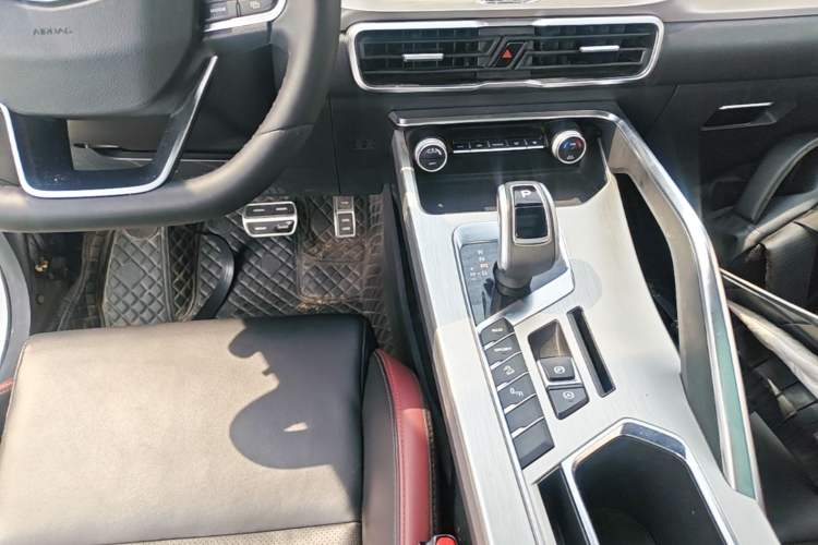 Used Geely Auto Coolray 2019 Sport Version 260T DCT Explorer China VI Standard Gear Lever