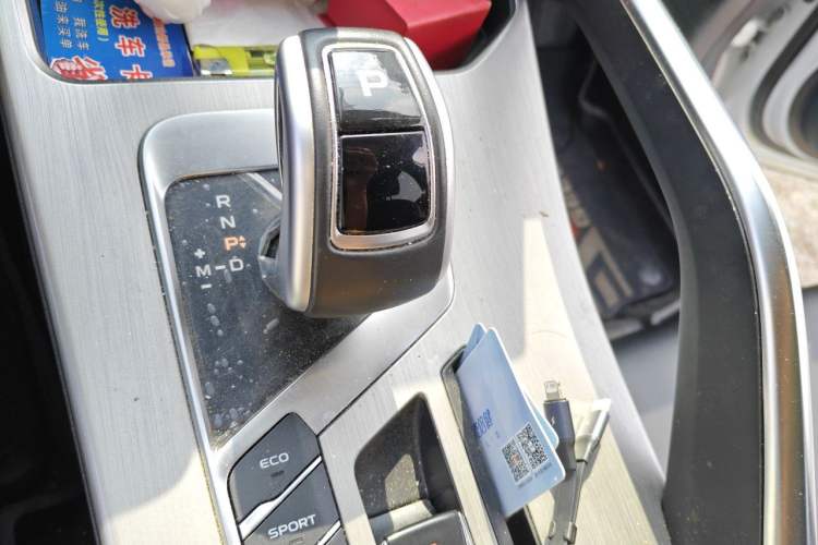 Used Geely Auto Coolray 2019 260T DCT Knight China VI Standard Gear Lever