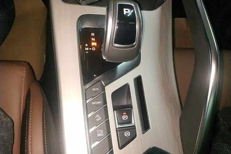 Used Geely Auto Coolray 2019 260T DCT Explorer China V Standard Gear Lever