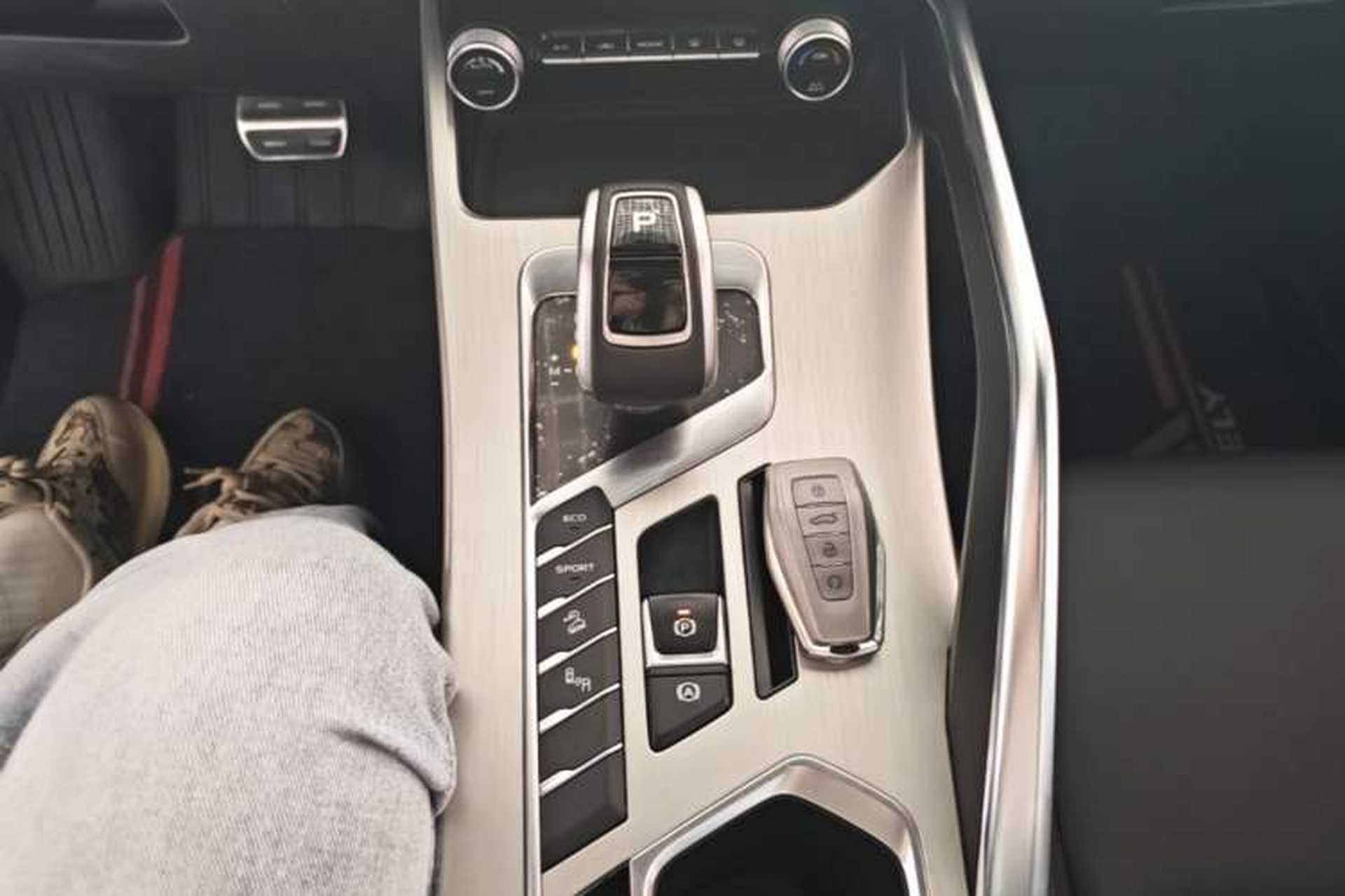 Used Geely Auto Coolray 2019 Sport Version 260T DCT Explorer China VI Standard Gear Lever