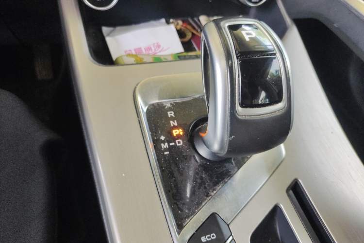 Used Geely Auto Coolray 2019 260T DCT Explorer China VI Standard Gear Lever