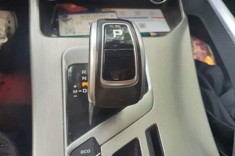 Used Geely Auto Coolray 2019 260T DCT Explorer China VI Standard Gear Lever