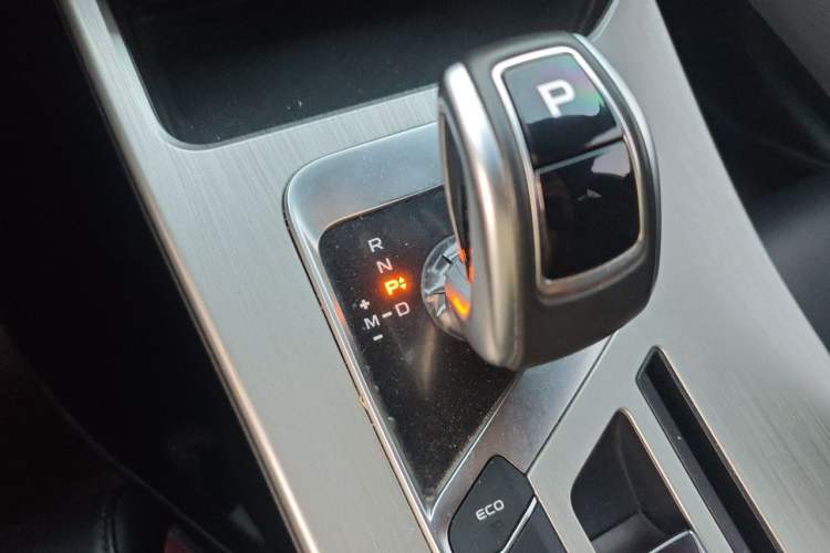 Used Geely Auto Coolray 2019 260T DCT Knight China VI Standard Gear Lever