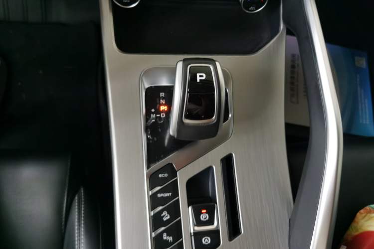Used Geely Auto Coolray 2019 260T DCT Knight China VI Standard Gear Lever