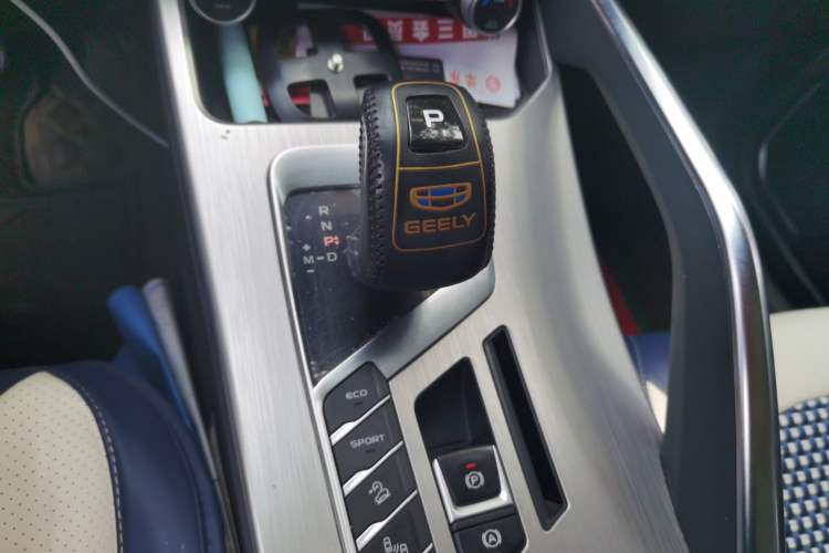 Used Geely Auto Coolray 2019 260T DCT Knight China VI Standard Gear Lever
