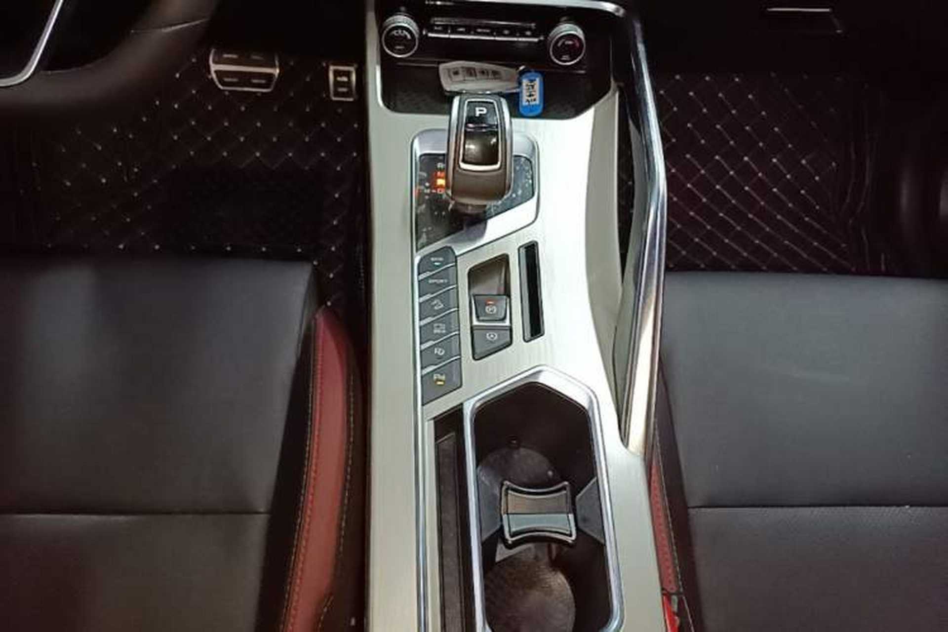 Used Geely Auto Coolray 2019 Sport Model 260T DCT Battle China V Standard Gear Lever