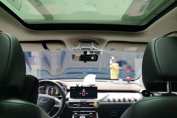 Used Geely Auto Coolray 2019 260T DCT Explorer China V Standard Headliner