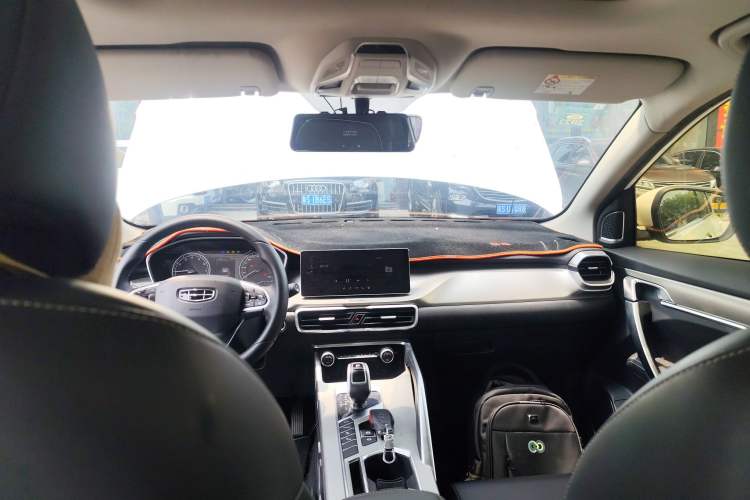 Used Geely Auto Coolray 2019 260T DCT Knight China VI Standard Headliner