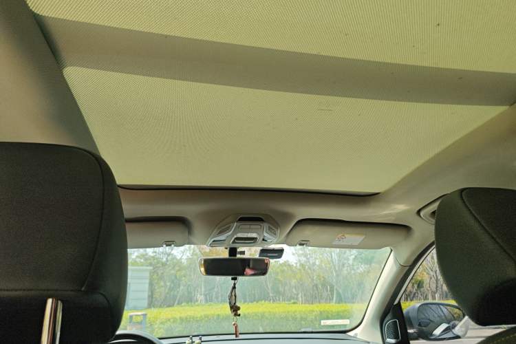 Used Geely Auto Coolray 2019 260T DCT Knight China VI Standard Headliner
