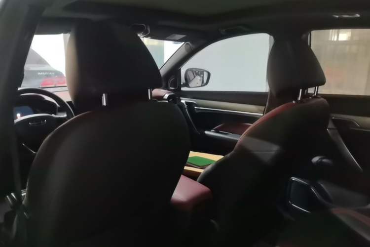 Used Geely Auto Coolray 2019 Sport Version 260T DCT Explorer China VI Standard Headliner