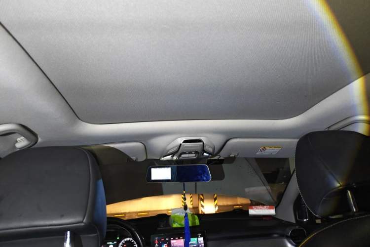 Used Geely Auto Coolray 2019 260T DCT Knight China V Standard Headliner