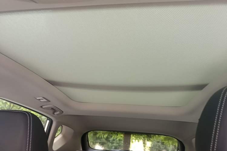 Used Geely Auto Coolray 2019 260T DCT Knight China VI Standard Headliner