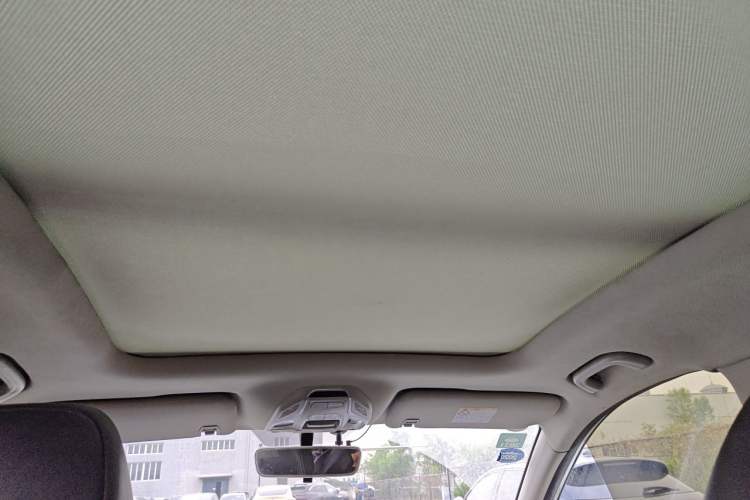 Used Geely Auto Coolray 2019 260T DCT Knight China VI Standard Headliner