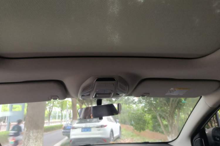 Used Geely Auto Coolray 2019 260T DCT Knight China VI Standard Headliner