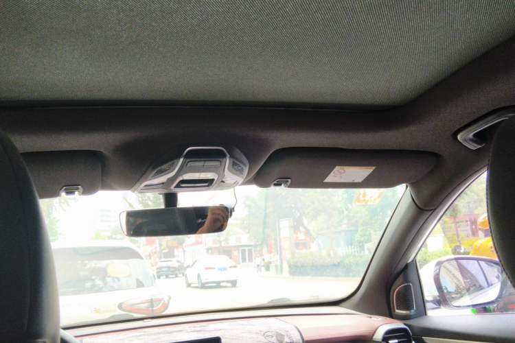 Used Geely Auto Coolray 2019 Sport Version 260T DCT Explorer China VI Standard Headliner