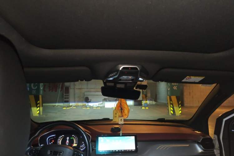 Used Geely Auto Coolray 2019 Sport Model 260T DCT Battle China V Standard Headliner