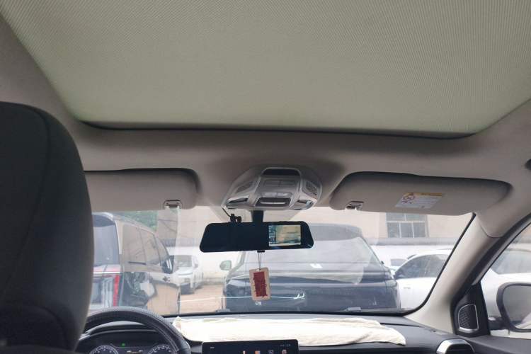 Used Geely Auto Coolray 2019 260T DCT Knight China V Standard Headliner