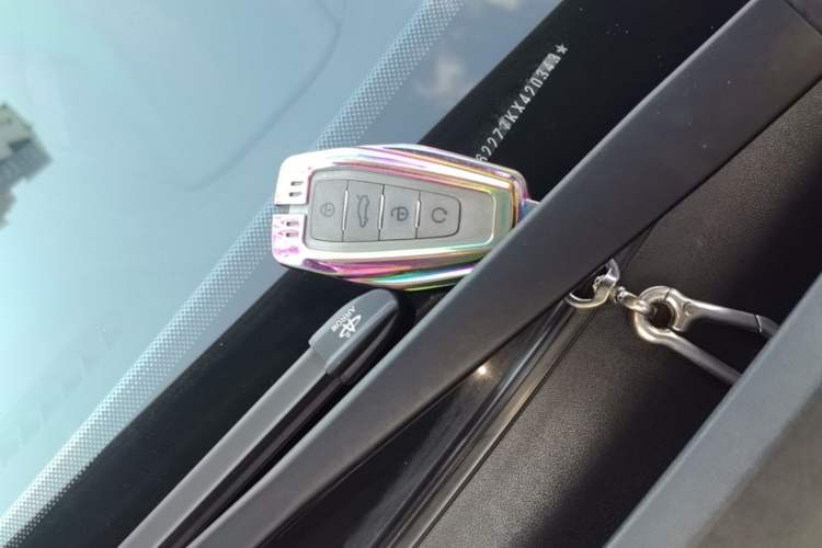Used Geely Auto Coolray 2019 260T DCT Knight China V Standard Interior 1