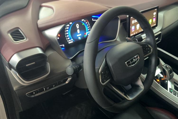 Used Geely Auto Coolray 2019 Sport Version 260T DCT Battle China VI Standard Interior 2