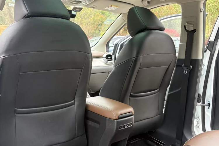 Used Geely Auto Coolray 2019 260T DCT Explorer China V Standard Interior 2