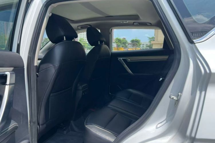 Used Geely Auto Coolray 2019 260T DCT Knight China V Standard Interior 3