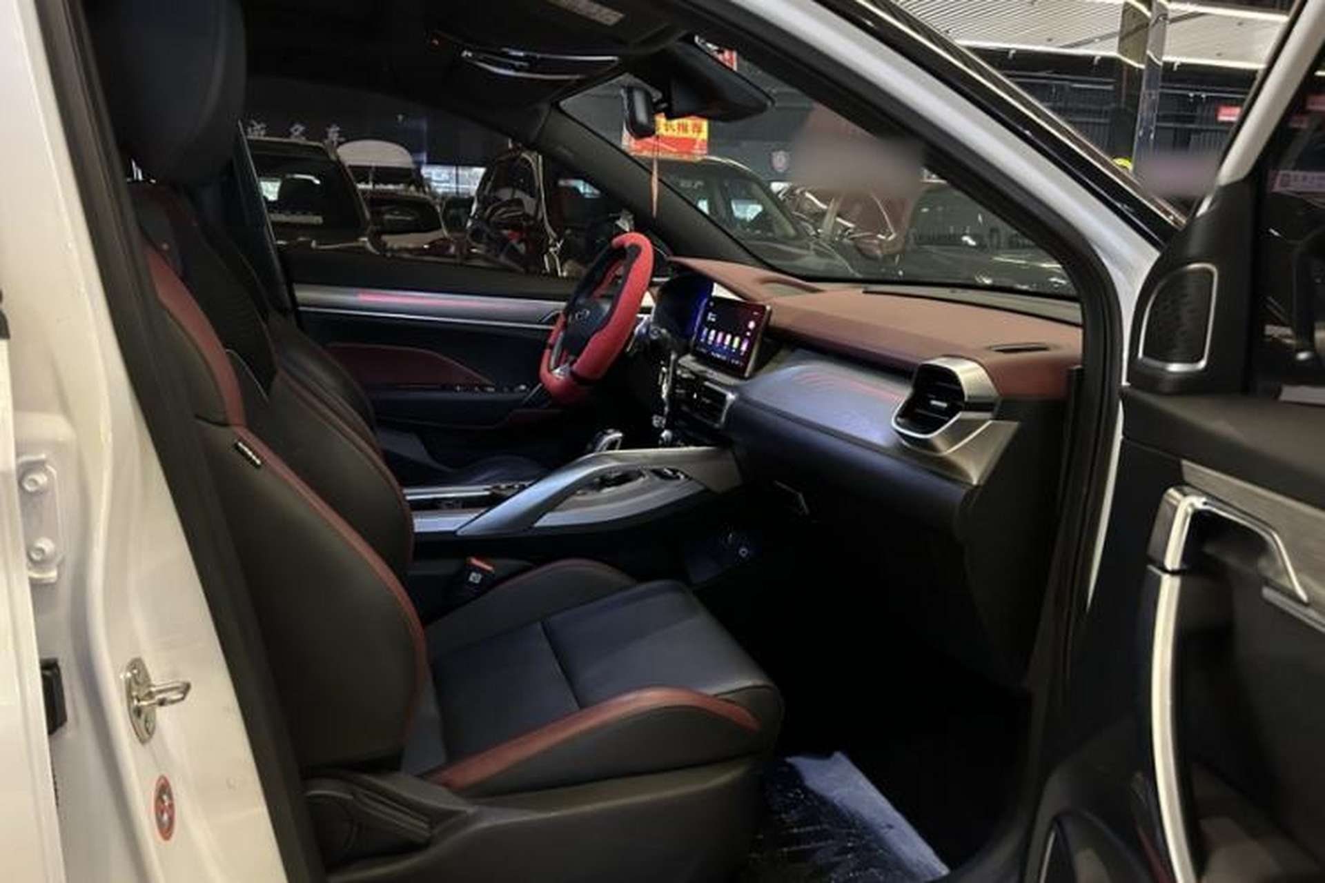 Used Geely Auto Coolray 2019 Sport Model 260T DCT Battle China V Standard Interior 4