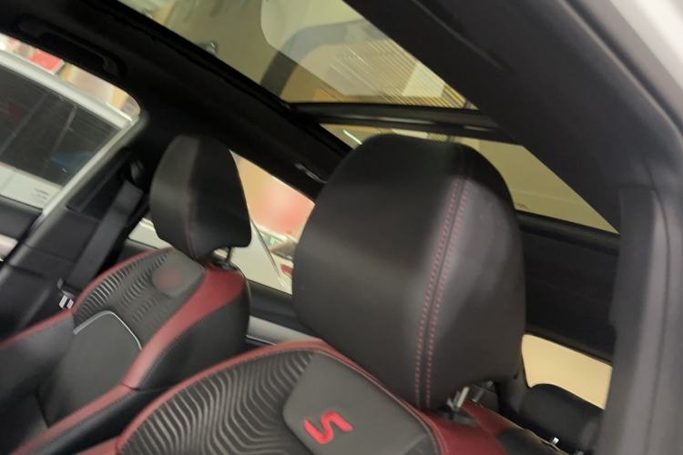 Used Geely Auto Coolray 2019 Sport Version 260T DCT Battle China VI Standard Interior 7