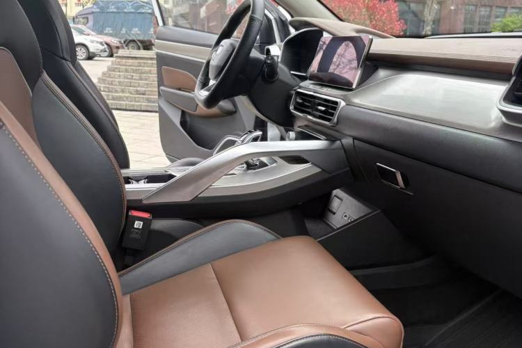 Used Geely Auto Coolray 2019 260T DCT Explorer China V Standard Interior 7