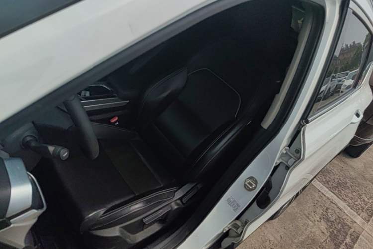 Used Geely Auto Coolray 2019 260T DCT Knight China V Standard Left Front Seat