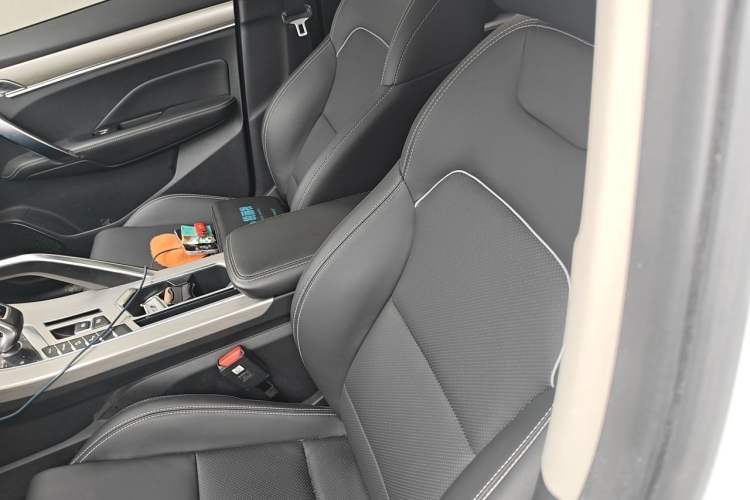 Used Geely Auto Coolray 2019 260T DCT Knight China V Standard Left Front Seat
