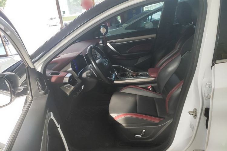 Used Geely Auto Coolray 2019 Sport Model 260T DCT Patrol China V Standard Left Front Seat