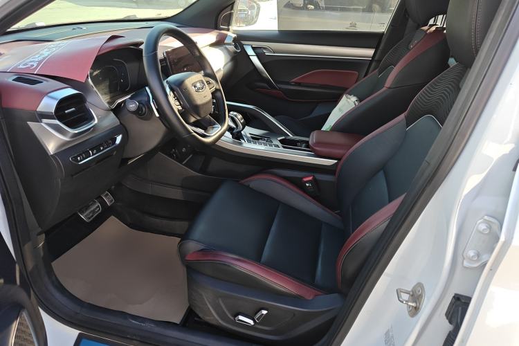 Used Geely Auto Coolray 2019 Sport Model 260T DCT Patrol China V Standard Left Front Seat