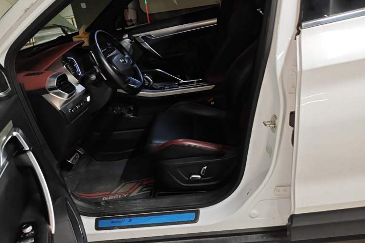 Used Geely Auto Coolray 2019 Sport Model 260T DCT Patrol China V Standard Left Front Seat
