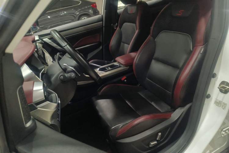 Used Geely Auto Coolray 2019 Sport Model 260T DCT Battle China V Standard Left Front Seat