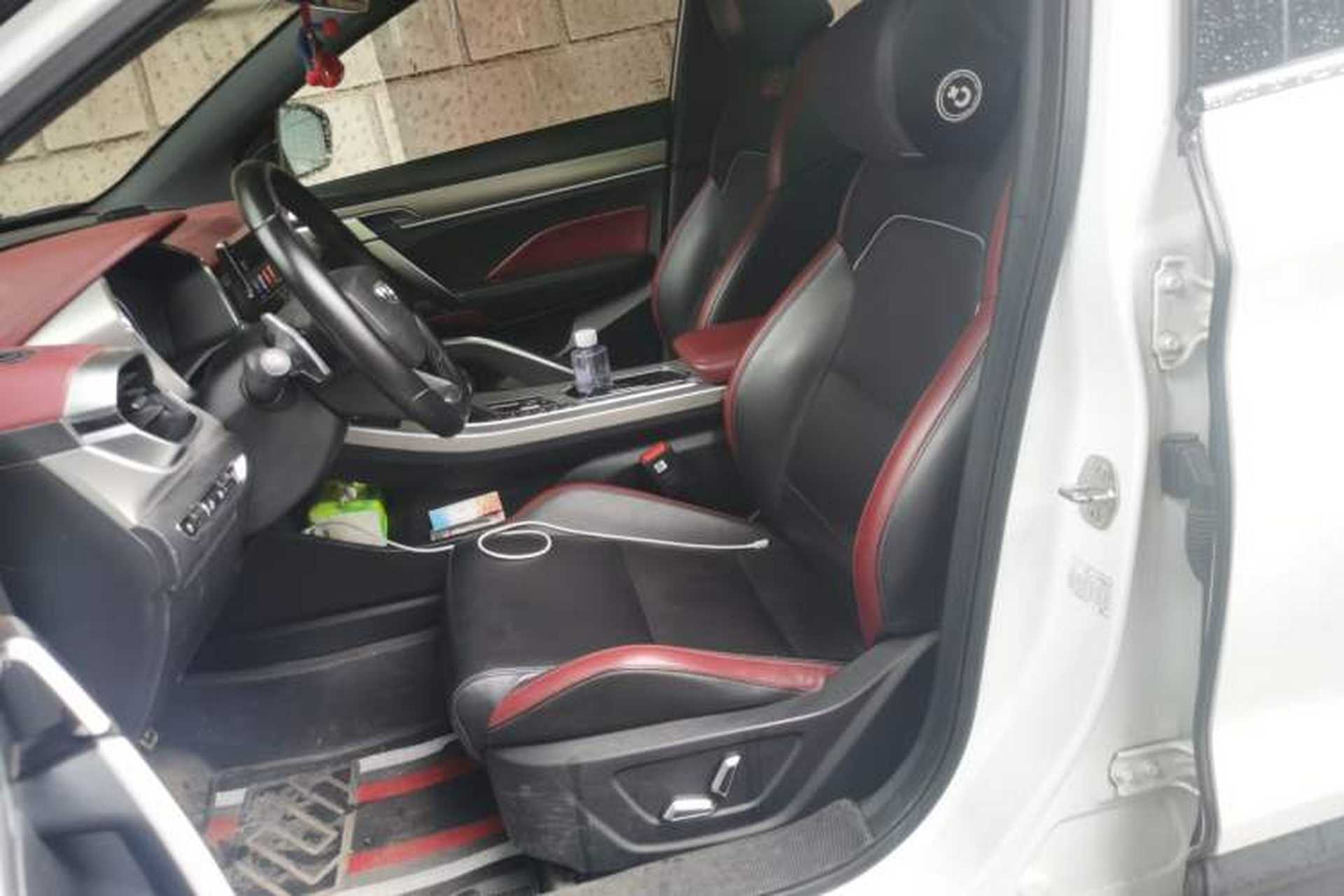 Used Geely Auto Coolray 2019 Sport Version 260T DCT Battle 48V Mild Hybrid China VI Standard Left Front Seat