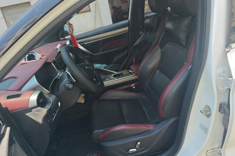 Used Geely Auto Coolray 2019 Sport Model 260T DCT Battle China V Standard Left Front Seat