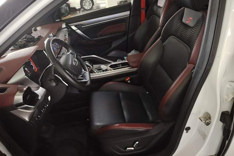 Used Geely Auto Coolray 2019 Sport Version 260T DCT Battle China VI Standard Left Front Seat