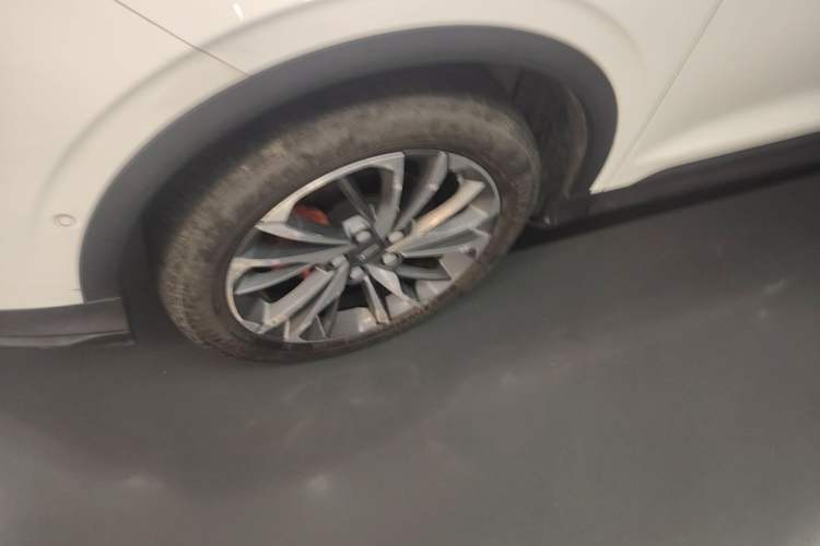 Used Geely Auto Coolray 2019 Sport Version 260T DCT Battle China VI Standard Left Front Wheel Hub